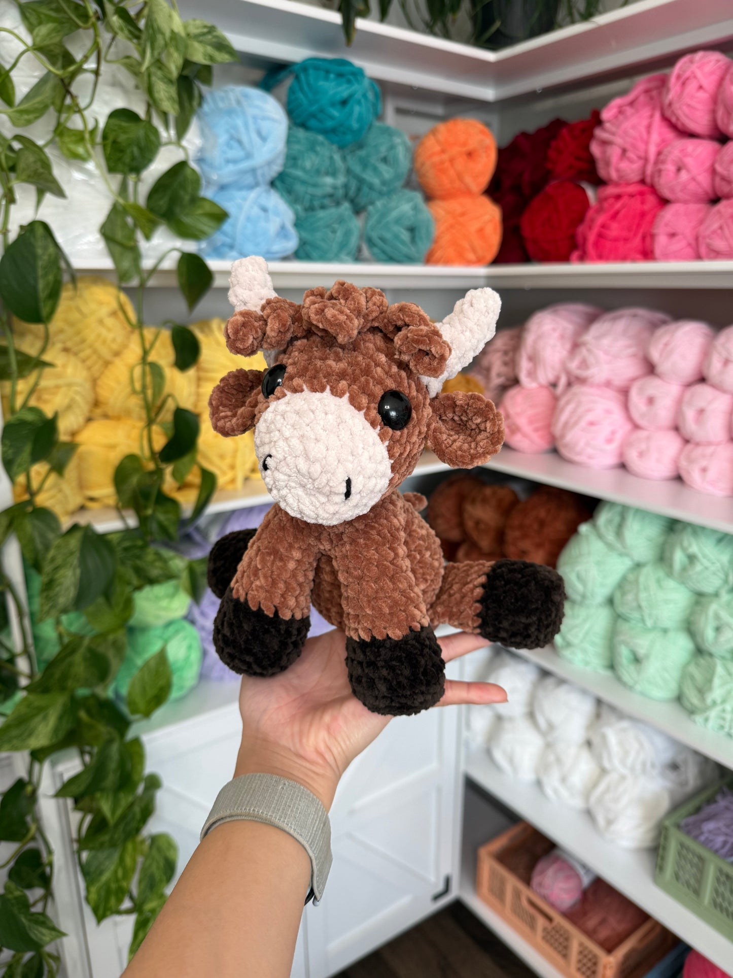 Sitting Cow Plushie (Highland)