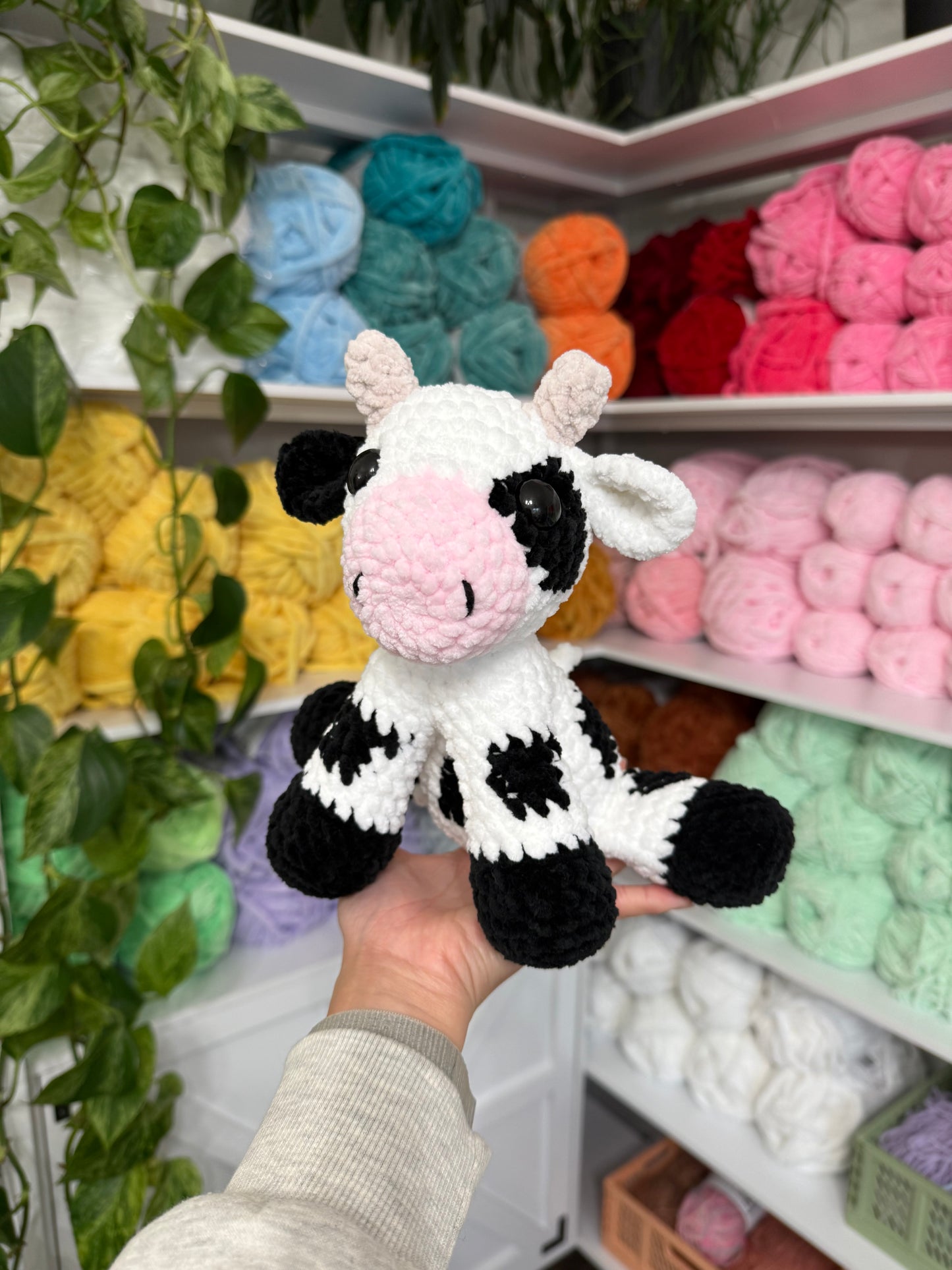 Sitting Cow Plushie (Dairy)