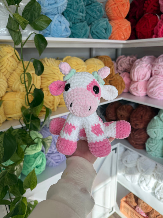 Sitting Cow Plushie (Strawberry)