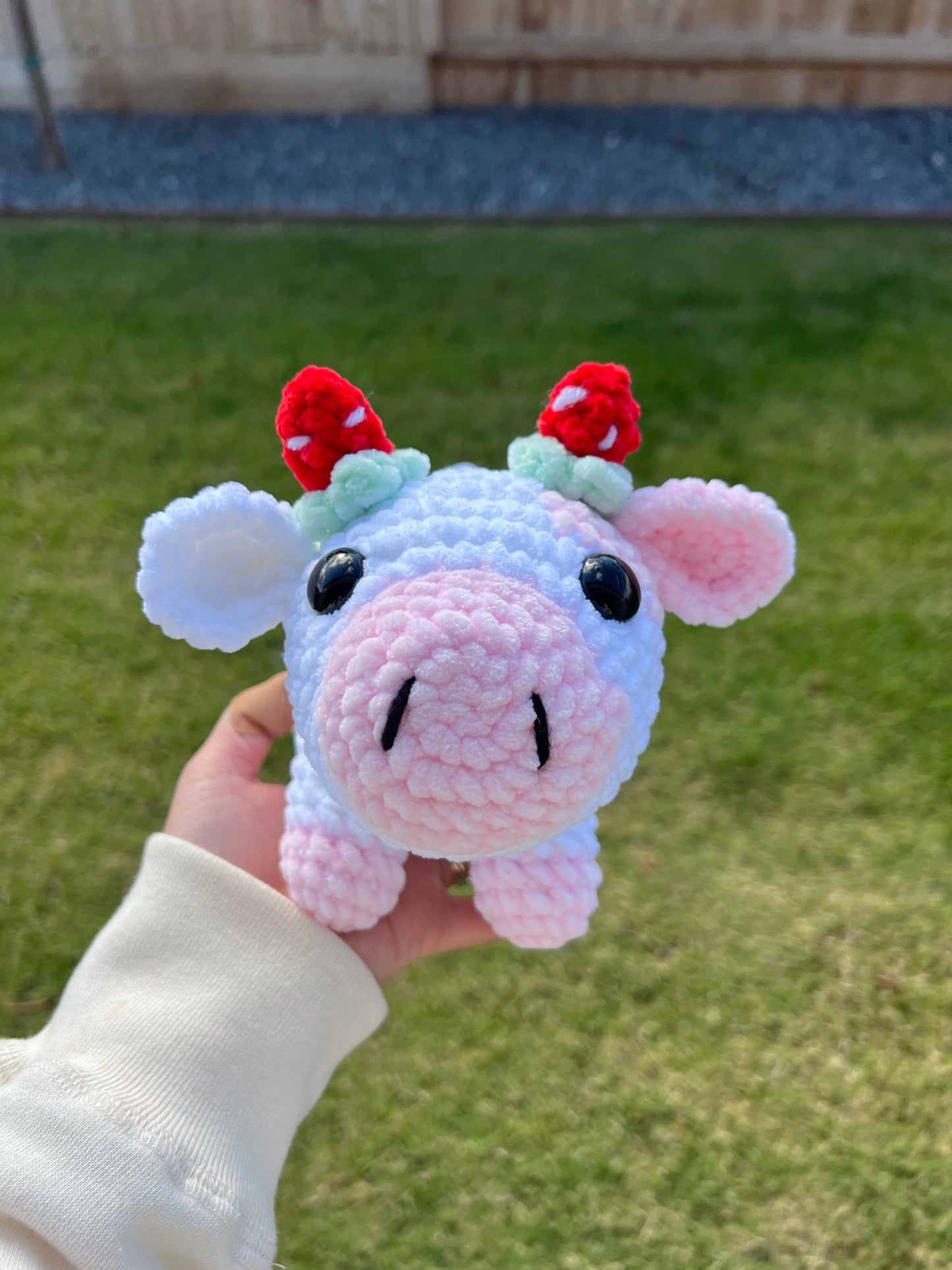 Mini Strawberry Cow