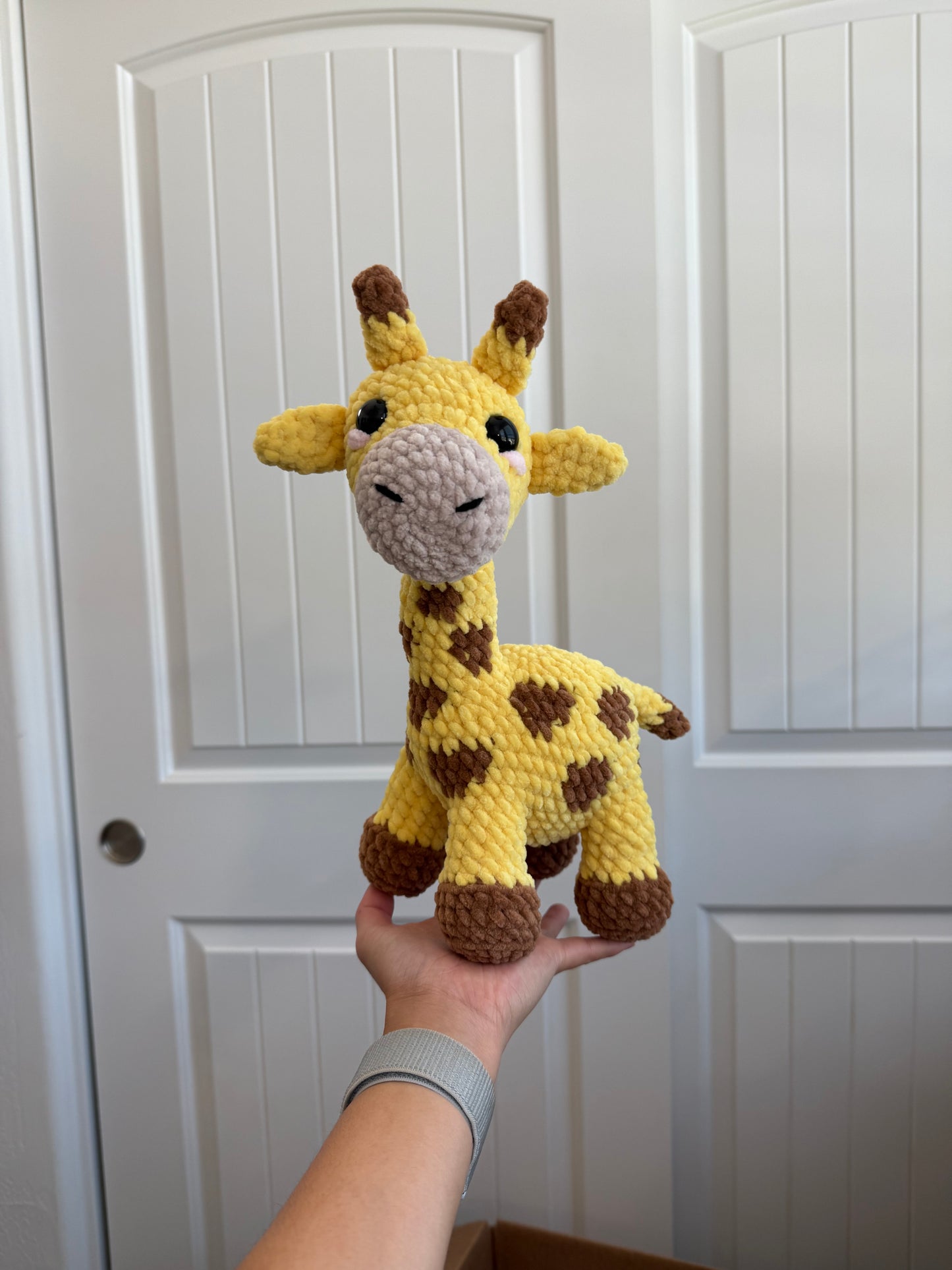 Standing Giraffe Plushie