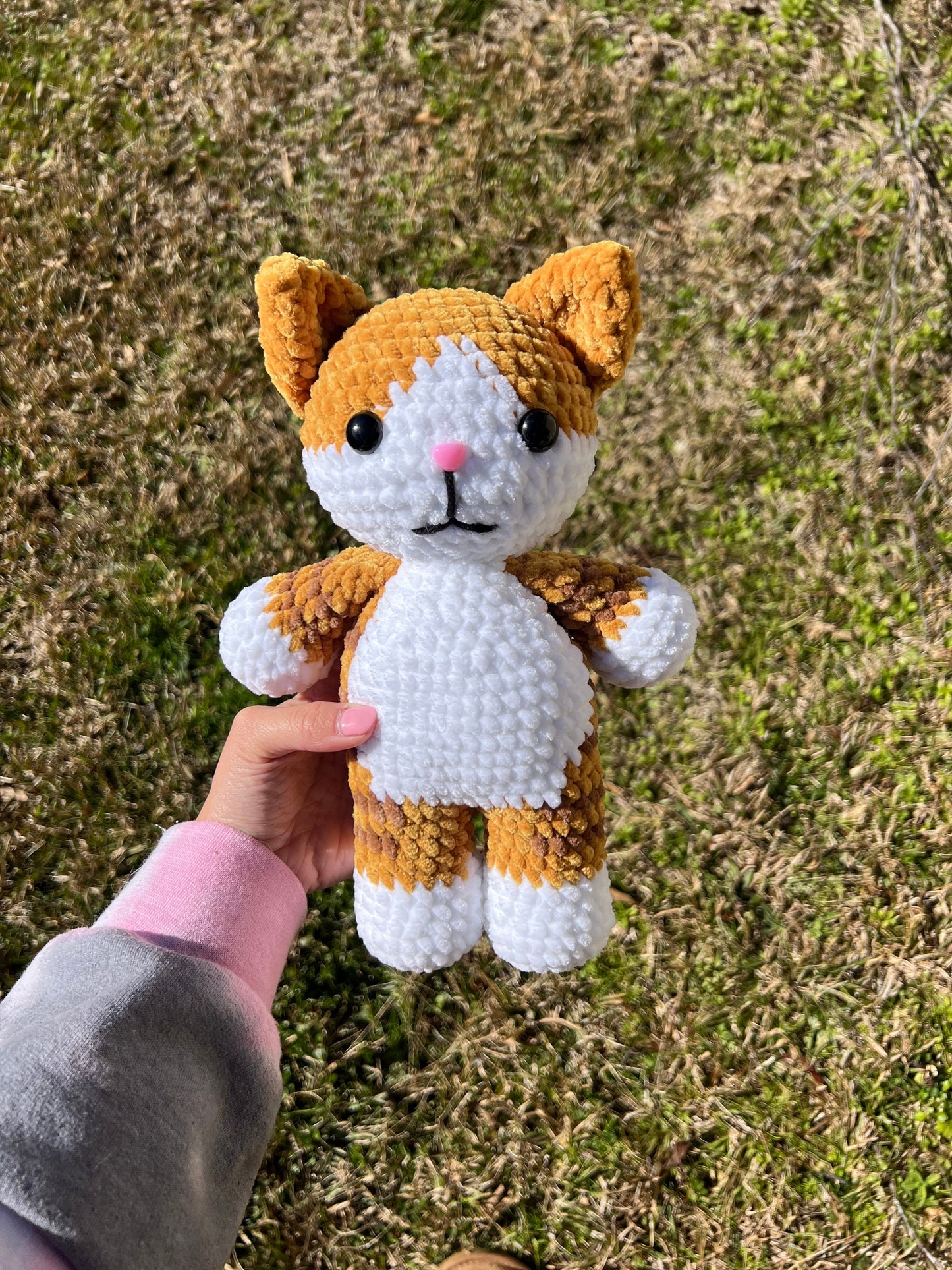 Cat Crochet Pattern with Bow Tie (Low Sew) Crochet Pattern