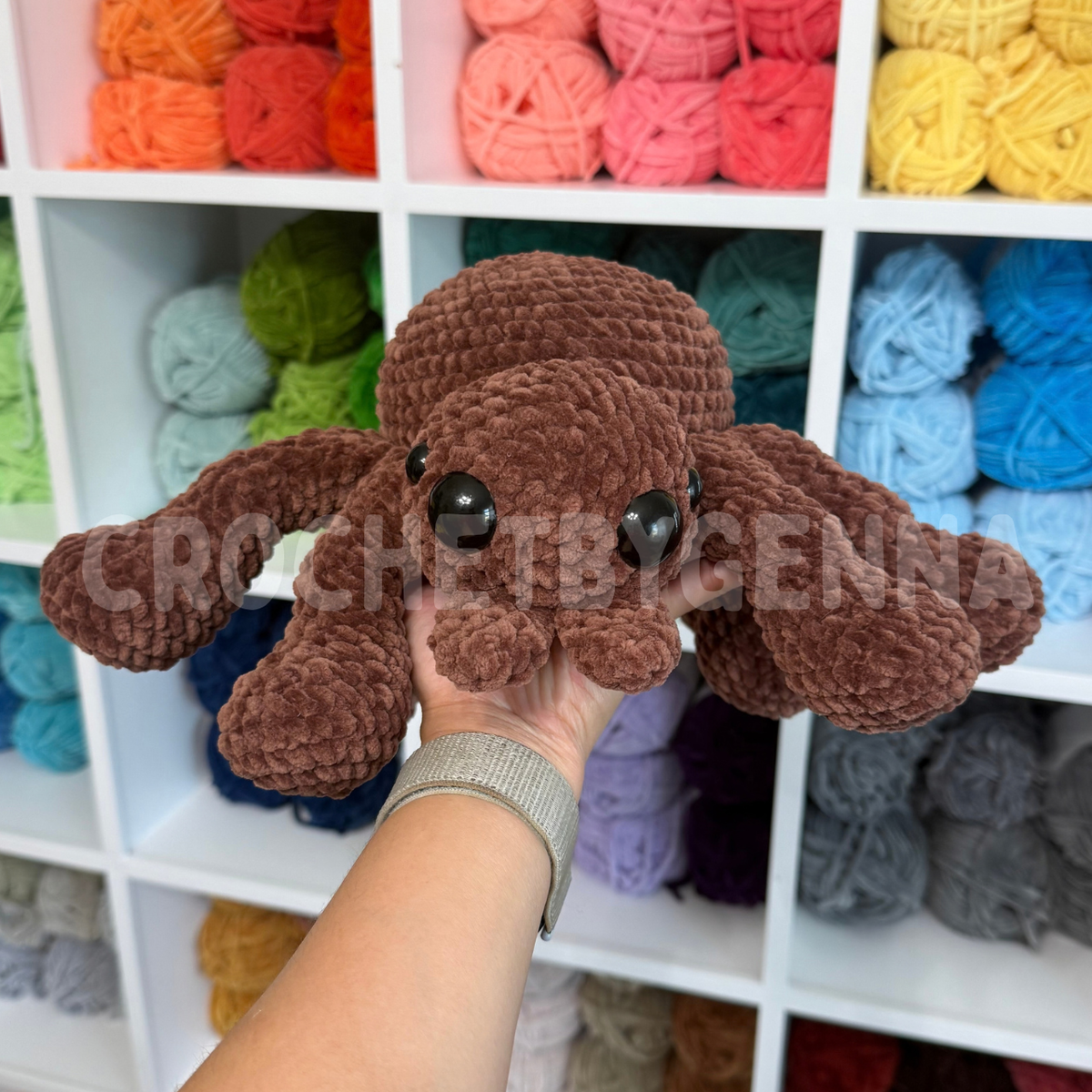 Low Sew Jumping Spider Crochet Pattern