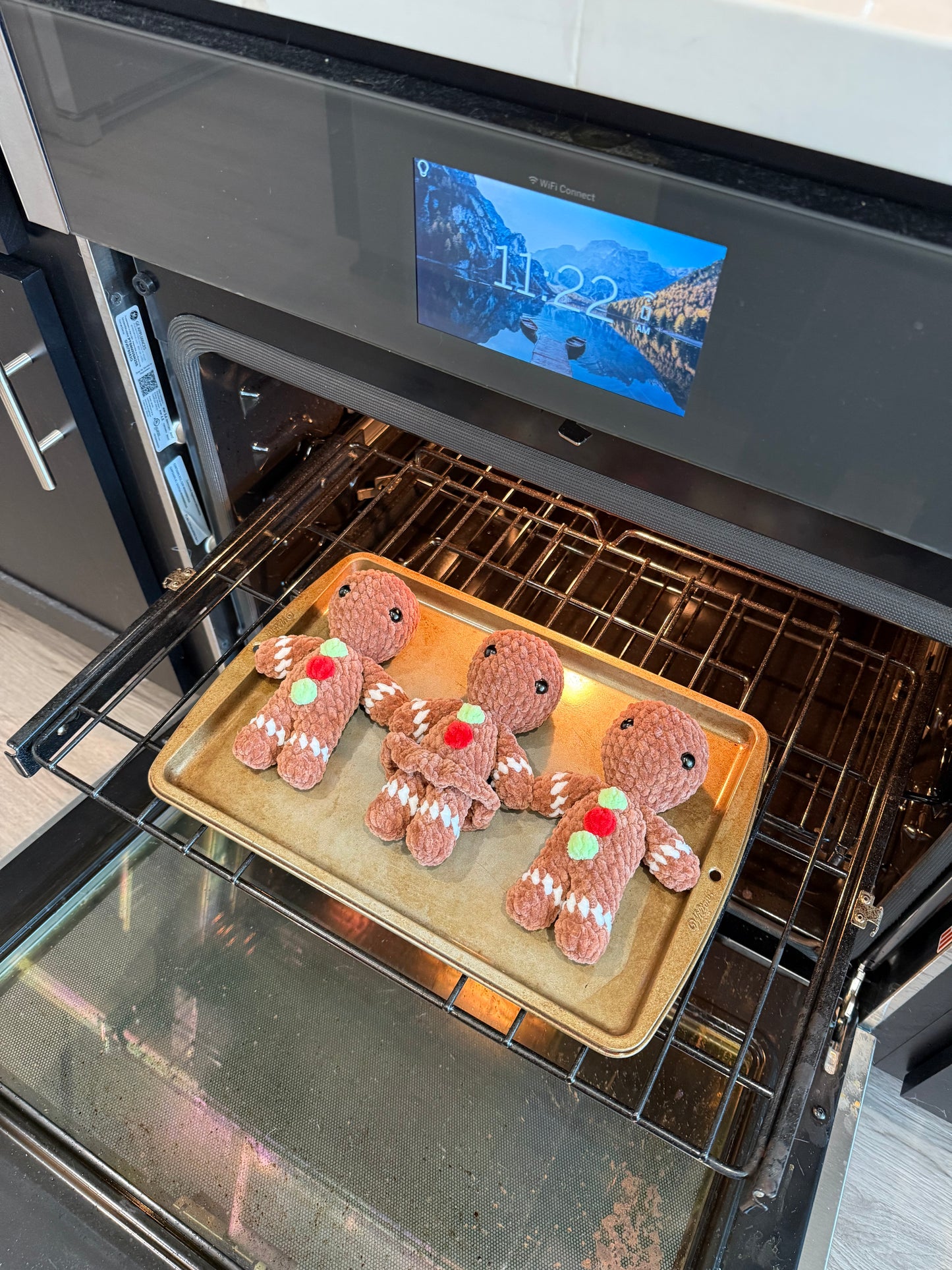 2-in-1 Mini Gingerbread Man Crochet Pattern