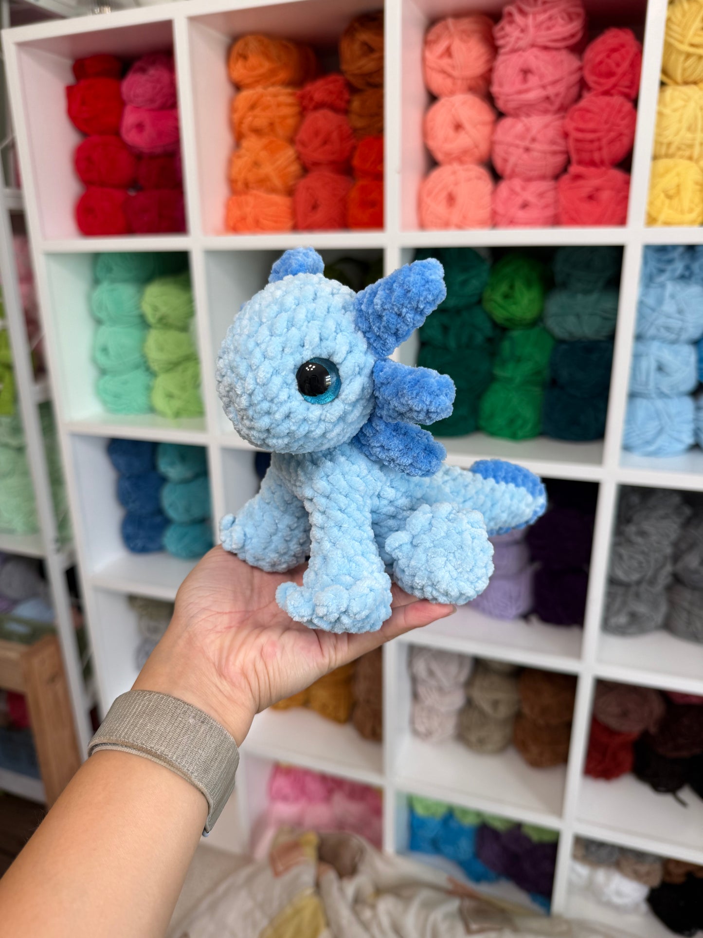 Mini Sitting Axolotl Plushie - Blue