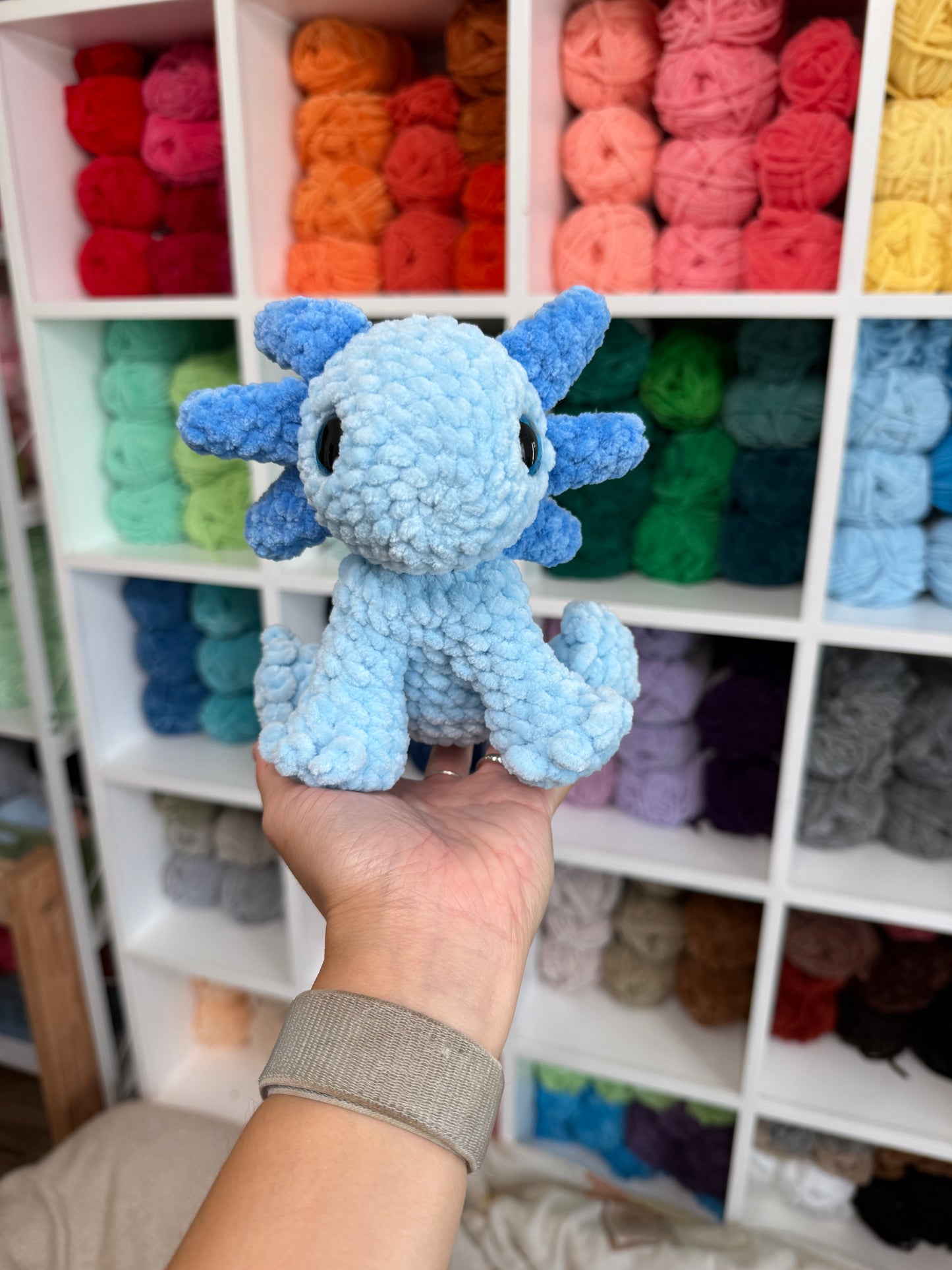 Mini Sitting Axolotl Plushie - Blue