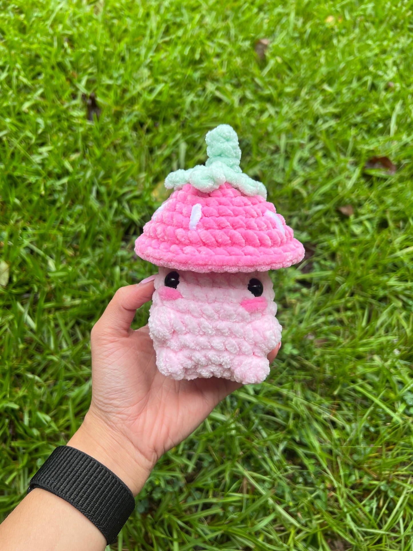 Strawberry Mushroom Pop Crochet Pattern (Low Sew)